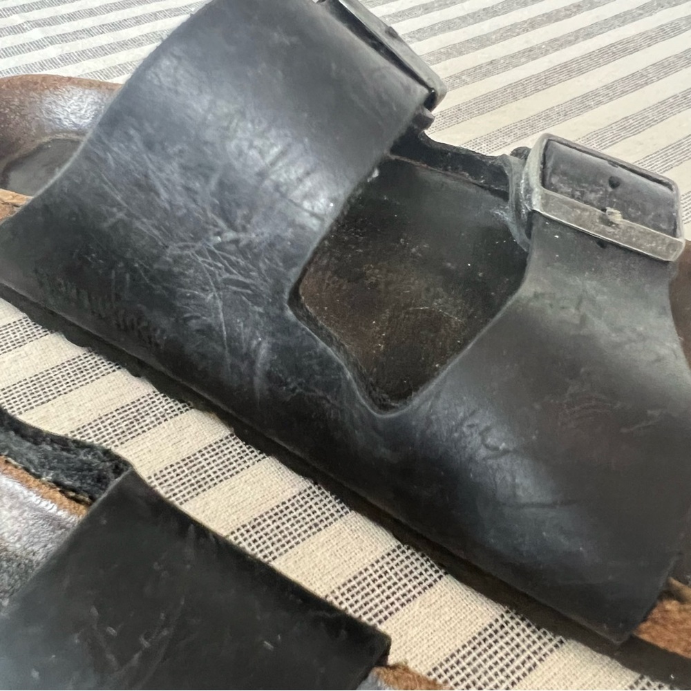 black Birkenstock Arizona sandals - Picture 4 of 16
